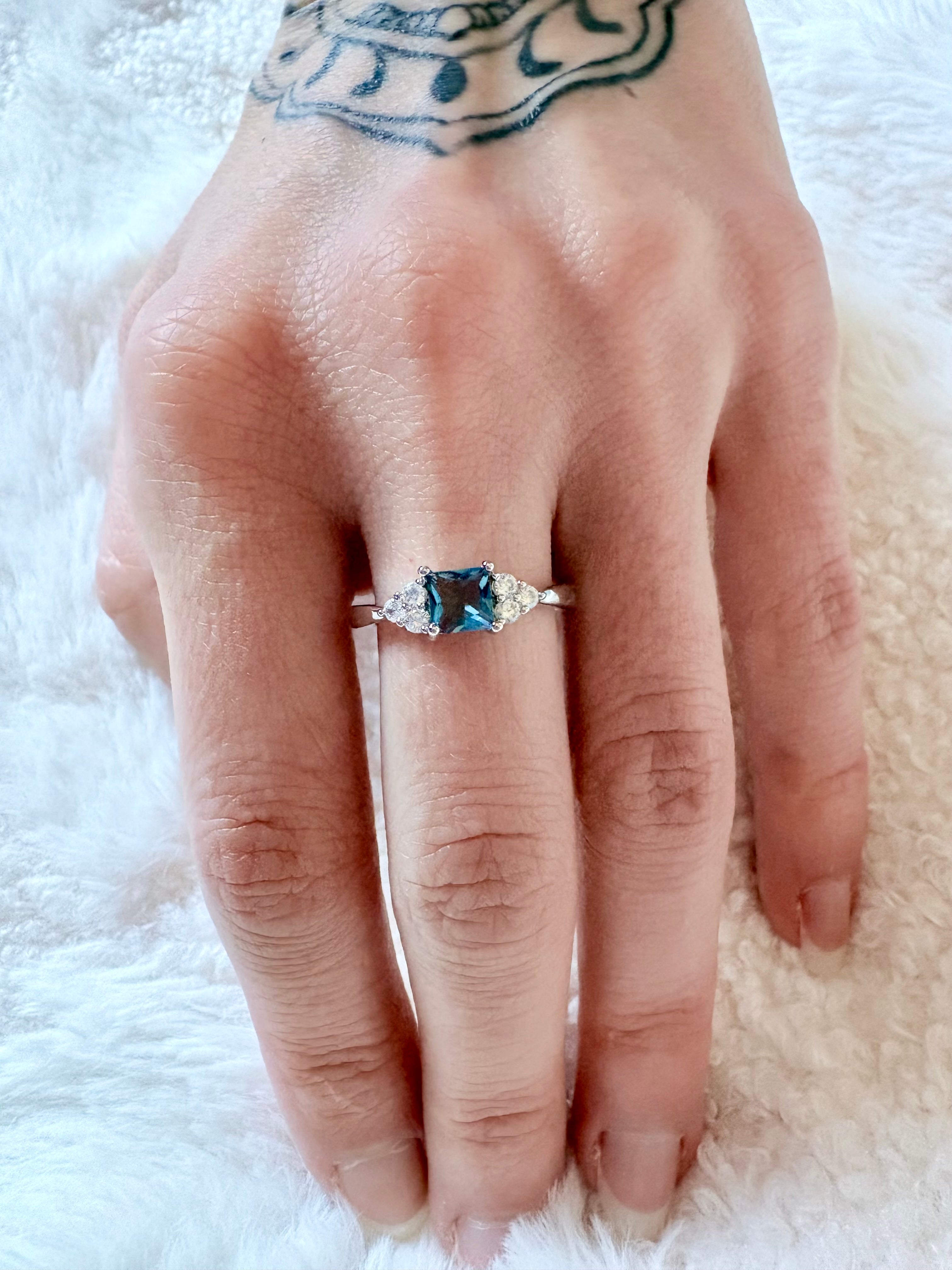 Squara turquoise