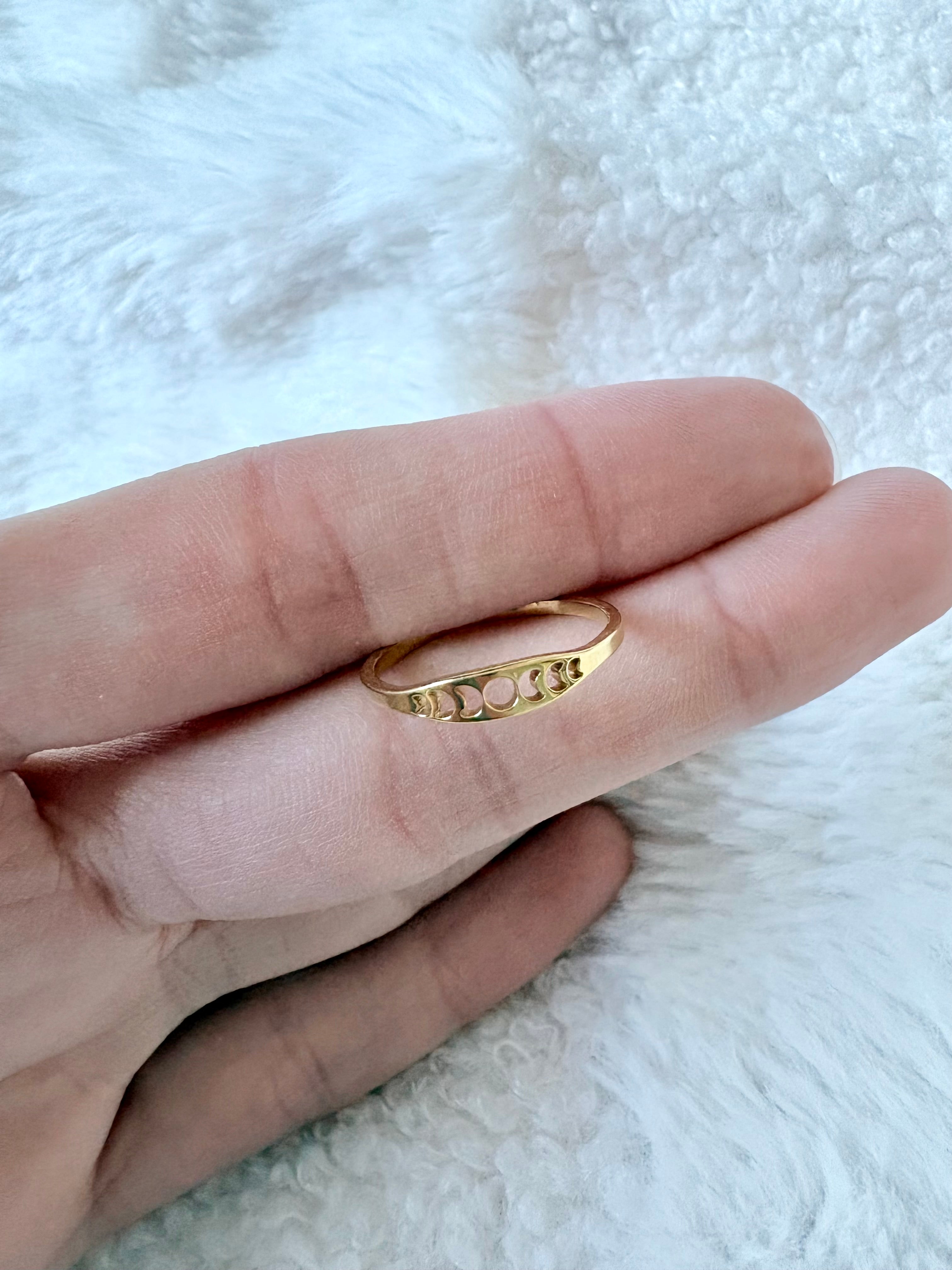 Moonrise dorée