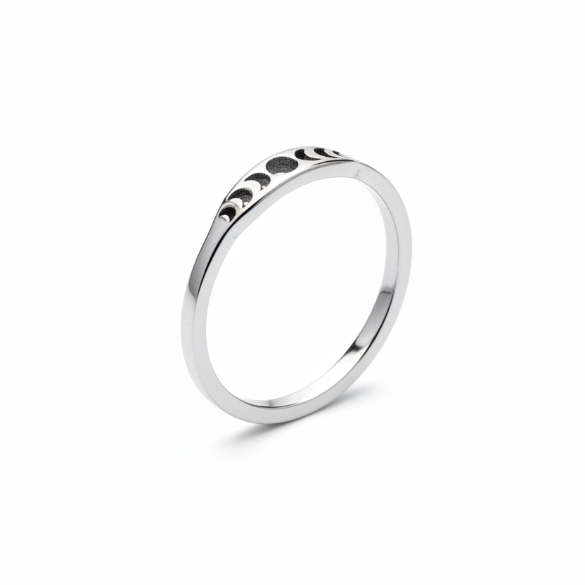 Bague Moonrise argentée – vue 3/4 zoomée